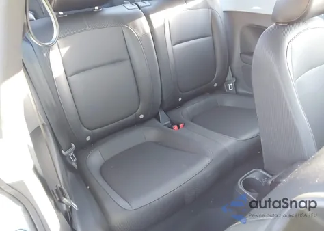 2014 Volkswagen Beetle 1.8T z USA, uszkodzony, nr VIN 3VWH07AT6EM659531